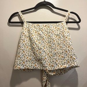 SOLD. Hollister S flower top